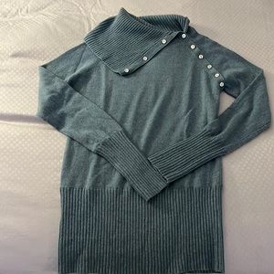 Seraphine maternity and nursing sweater.